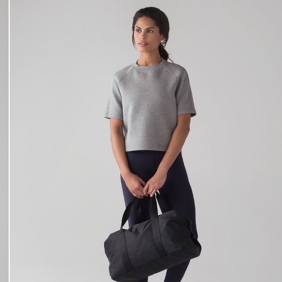 Lululemon Cropped Short Sleeve Size 6 - Picture 1 of 11